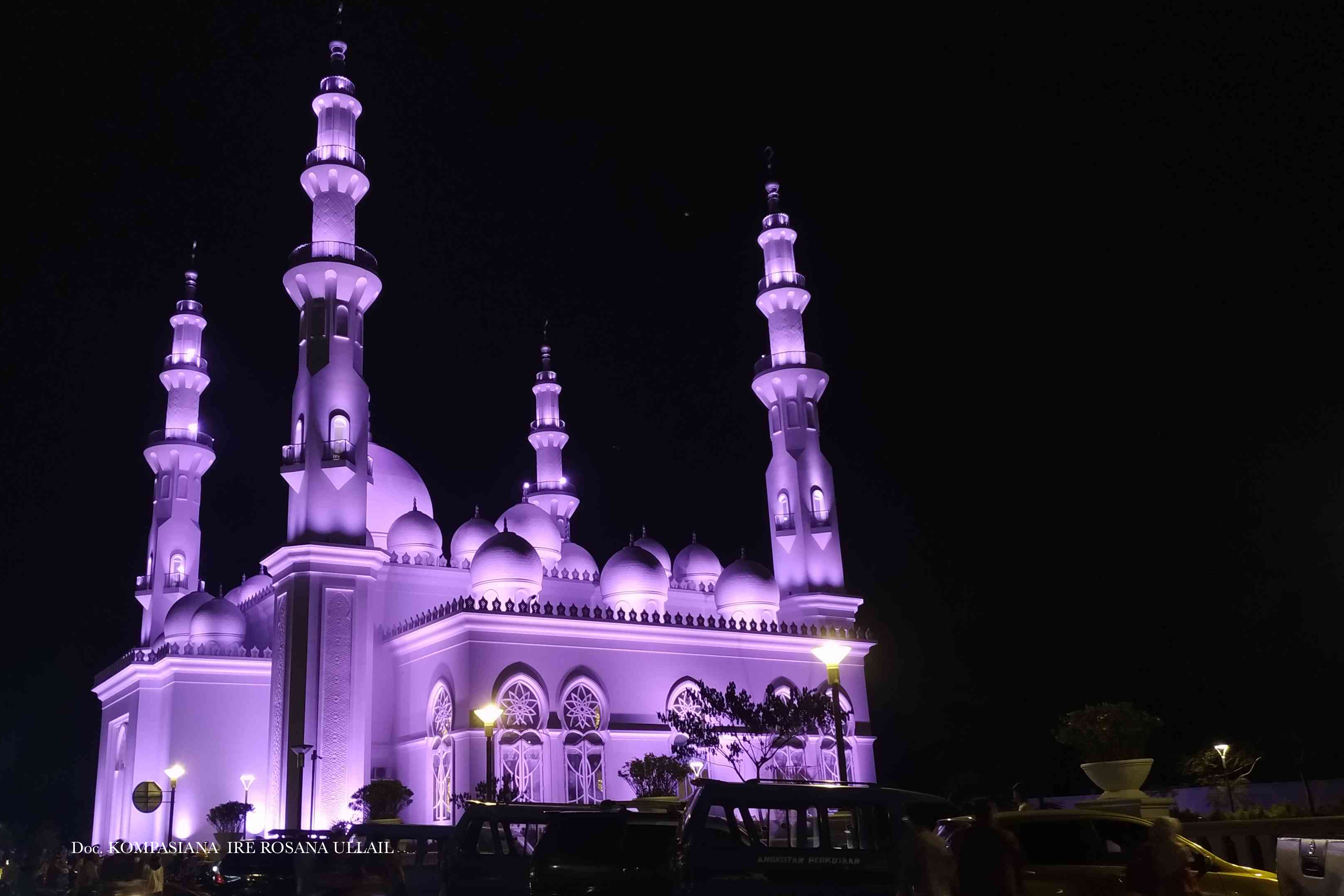 MASJID AT-THOHIR